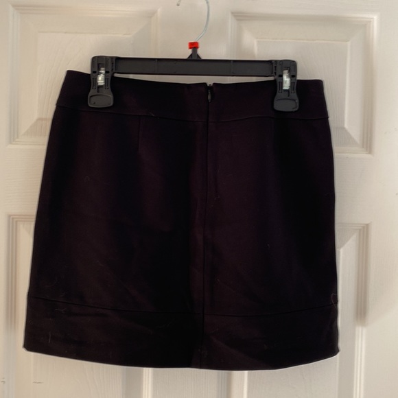 New black Will Smith skirt -smoke free home - Picture 2 of 4